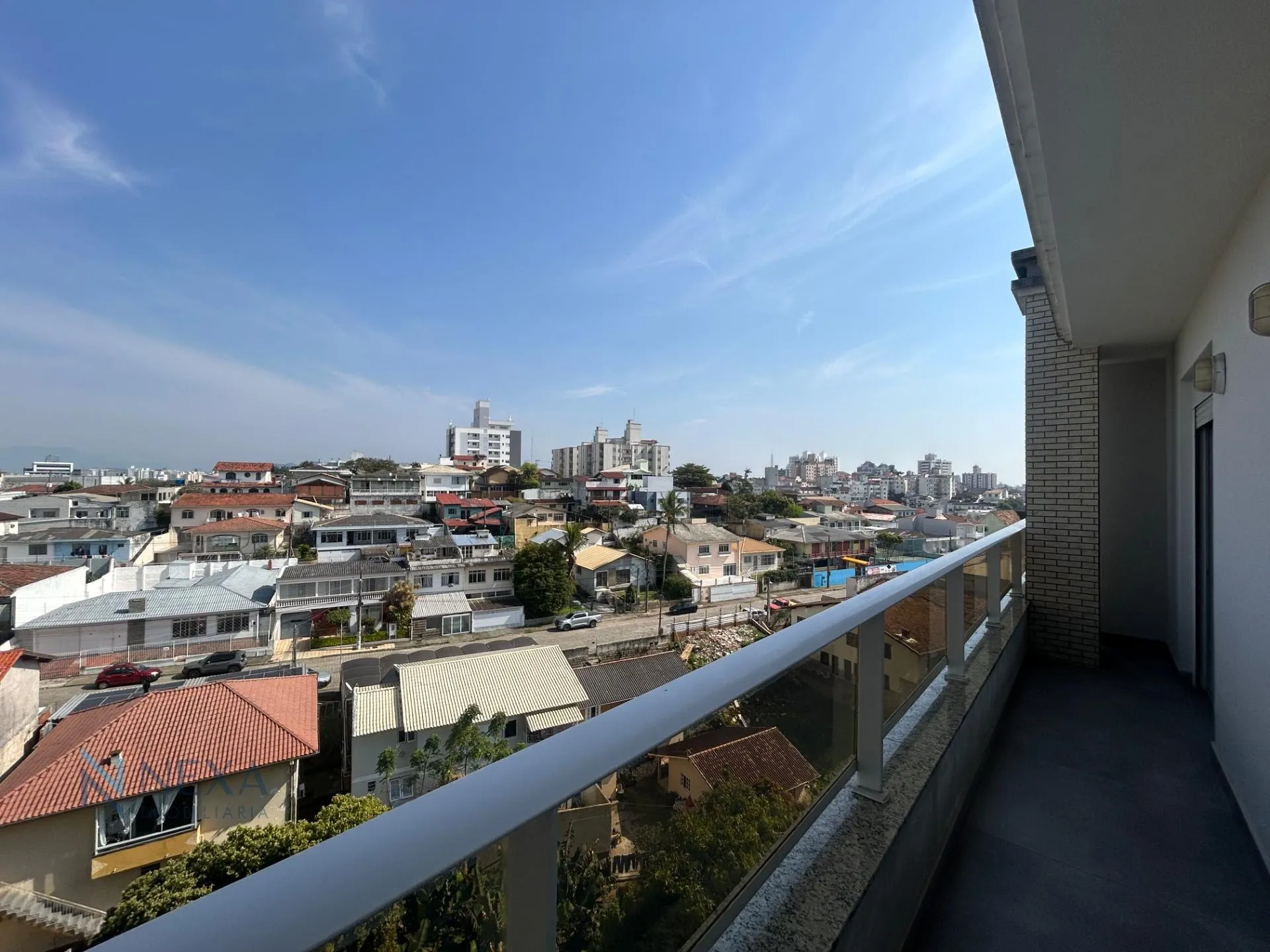 Furnished apartment with 2 en-suites and 152 m² — photo 9