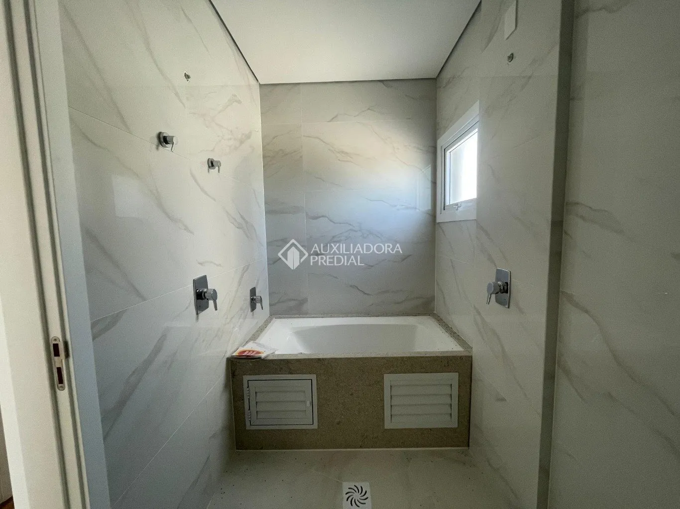 3-bedroom apartment with 159 m² and 2 parking spaces — photo 22