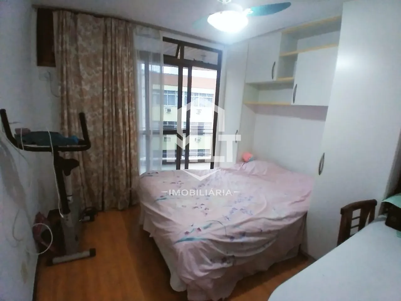 Apartamento com 4 quartos, varanda e ar-condicionado — photo 2