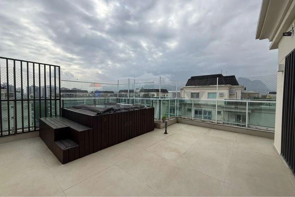 Furnished 246 m² apartment with 4 bedrooms and balcony — photo 19