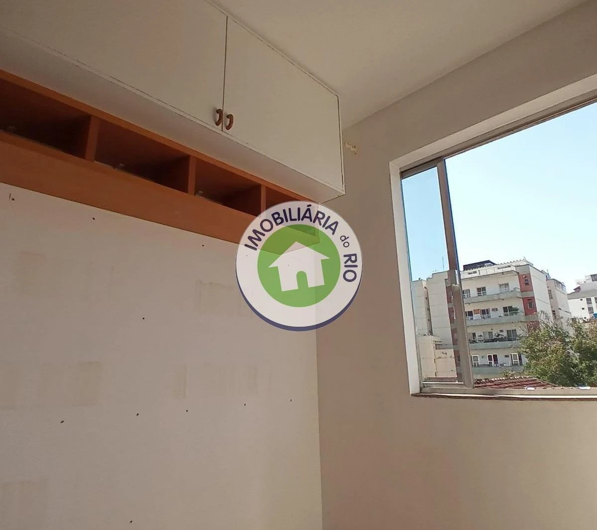 3-bedroom, 2-bath apartment with no parking space — photo 19