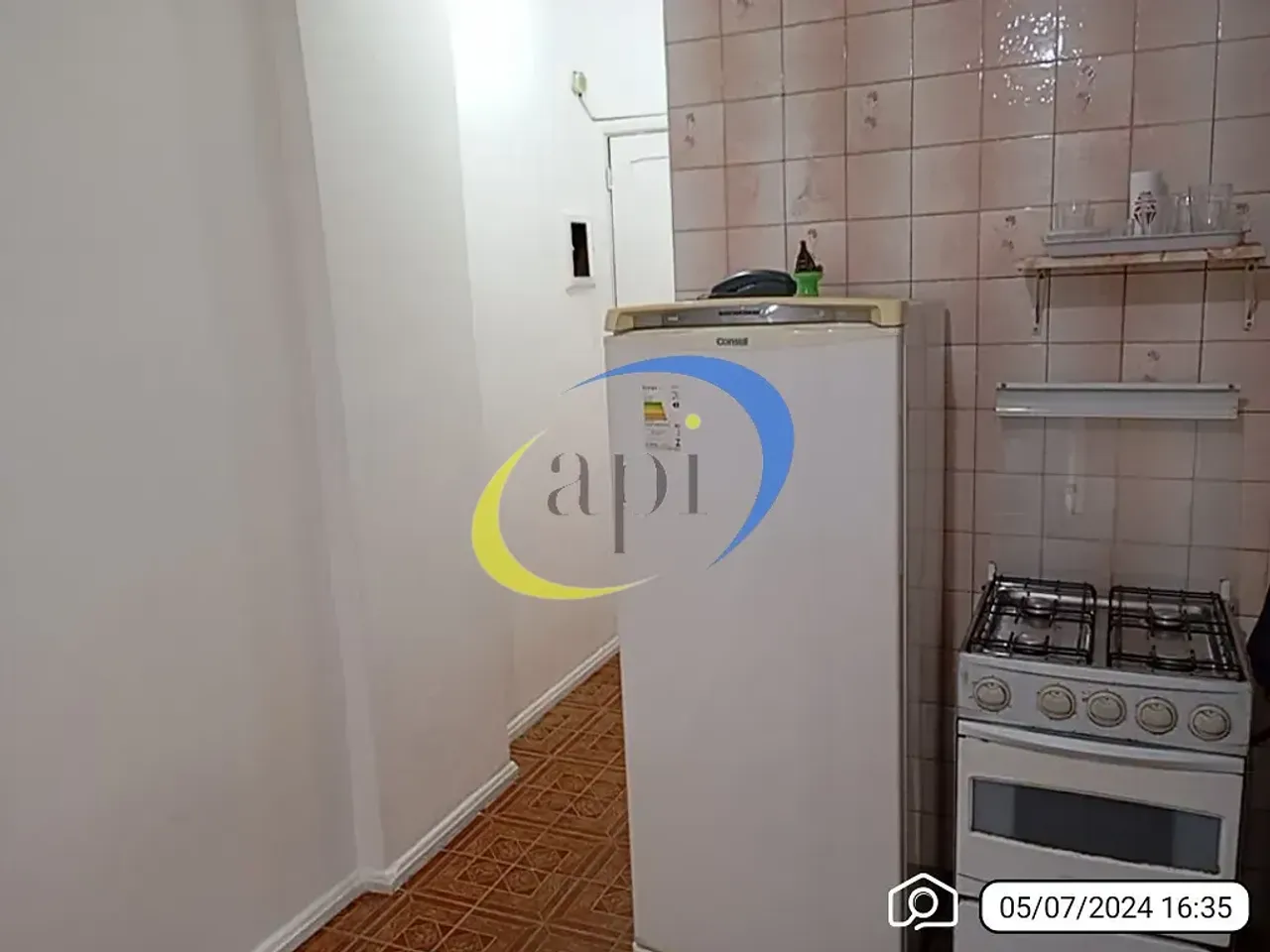 Rental apartment with 1 bedroom and compact kitchenette — photo 5