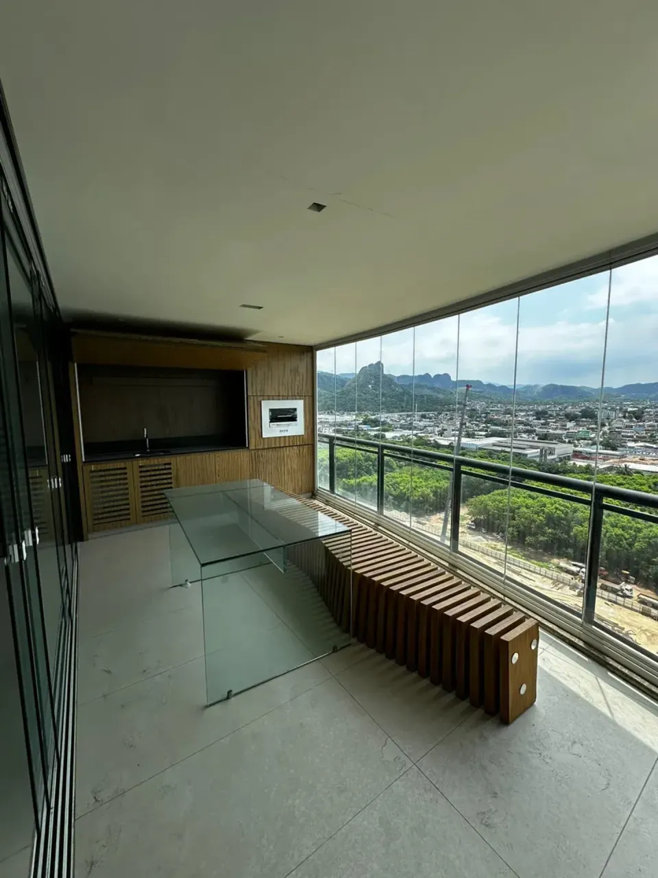 171 m² apartment for rent with 3 bedrooms and 5 baths