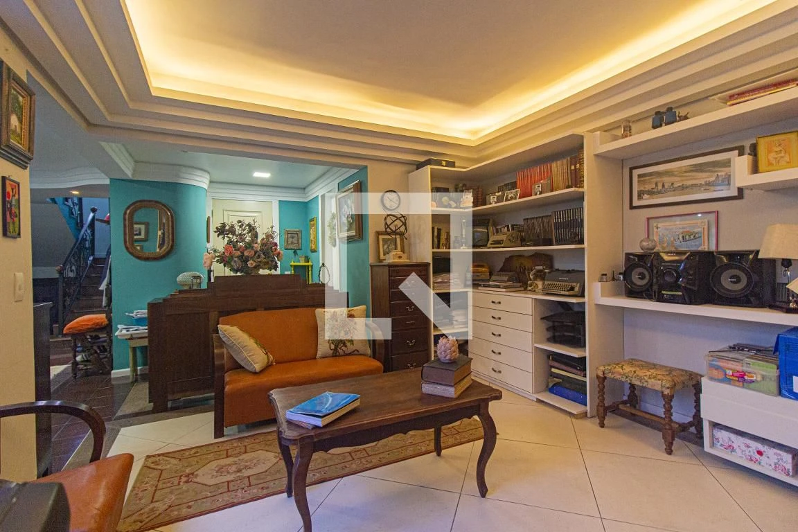 Ванна та 4 спальні: будинок 350 м² — photo 23
