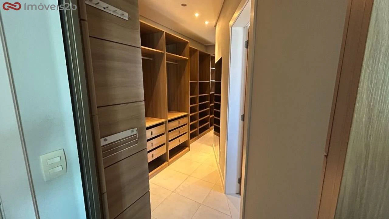 3 en-suite bedroom apartment with gourmet balcony 206 m² — photo 12
