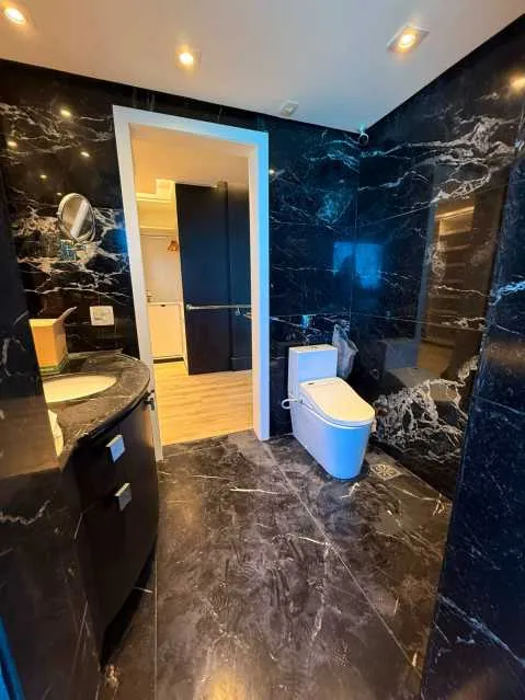 Penthouse apartment with 4 en-suite bedrooms — photo 12