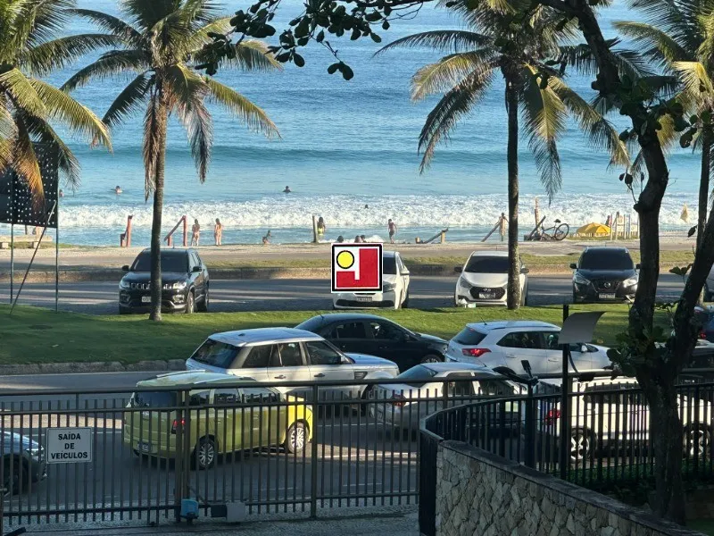Apartamento mobiliado de 4 quartos com varanda de vidro — photo 13