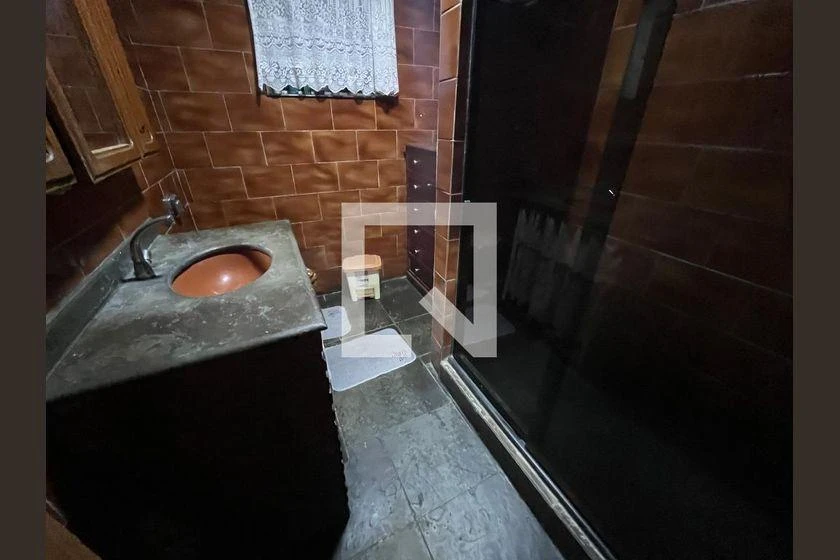 Rental house with 4 bedrooms and 600 m² — photo 41