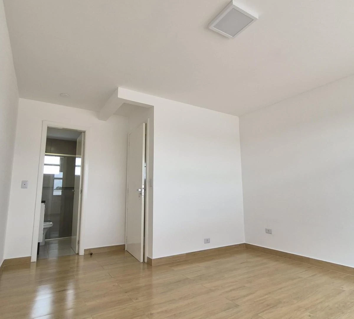 Квартира: 2 спальні, 1 з власною ванною кімнатою, 110 м² — photo 13