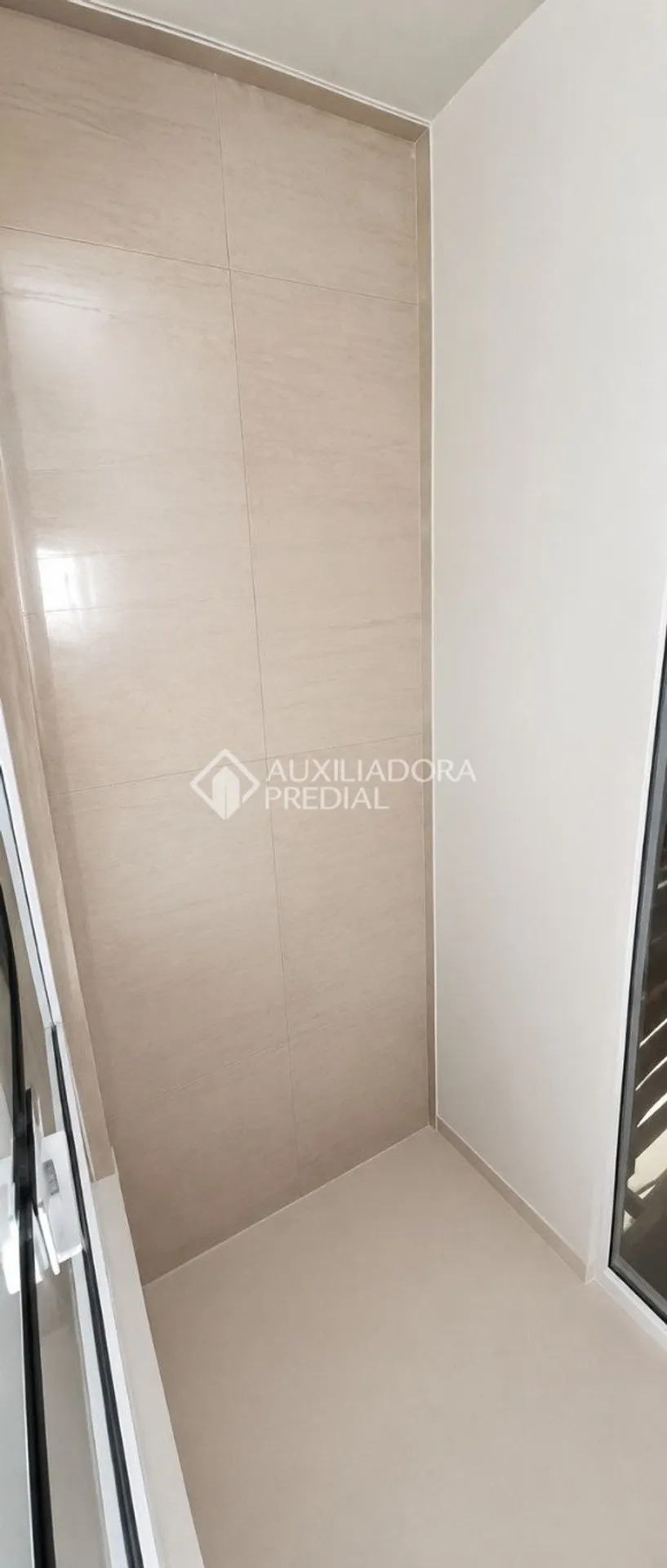 Casa sin amueblar con 2 dormitorios en suite — photo 14