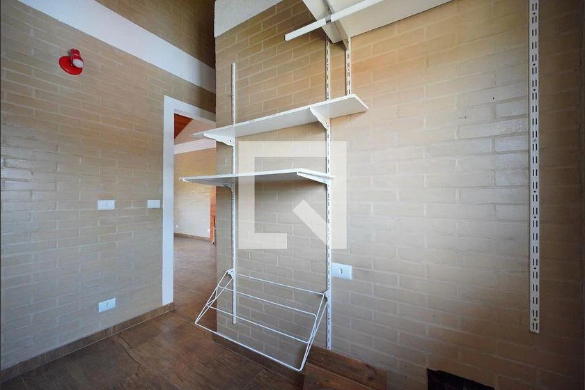 Rental house with 2 bedrooms, 425 m² and a balcony — photo 32