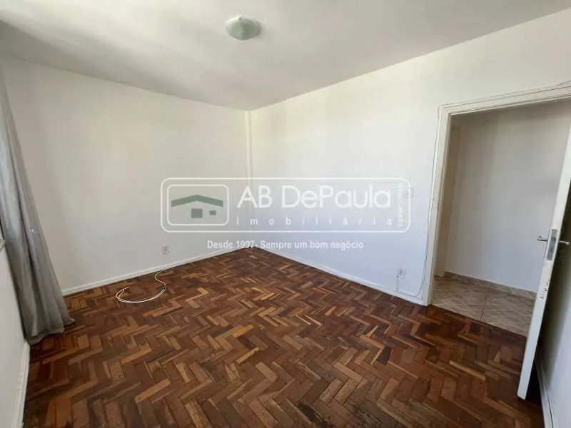 Apartment on the 3rd floor with wood or laminate floors — photo 17