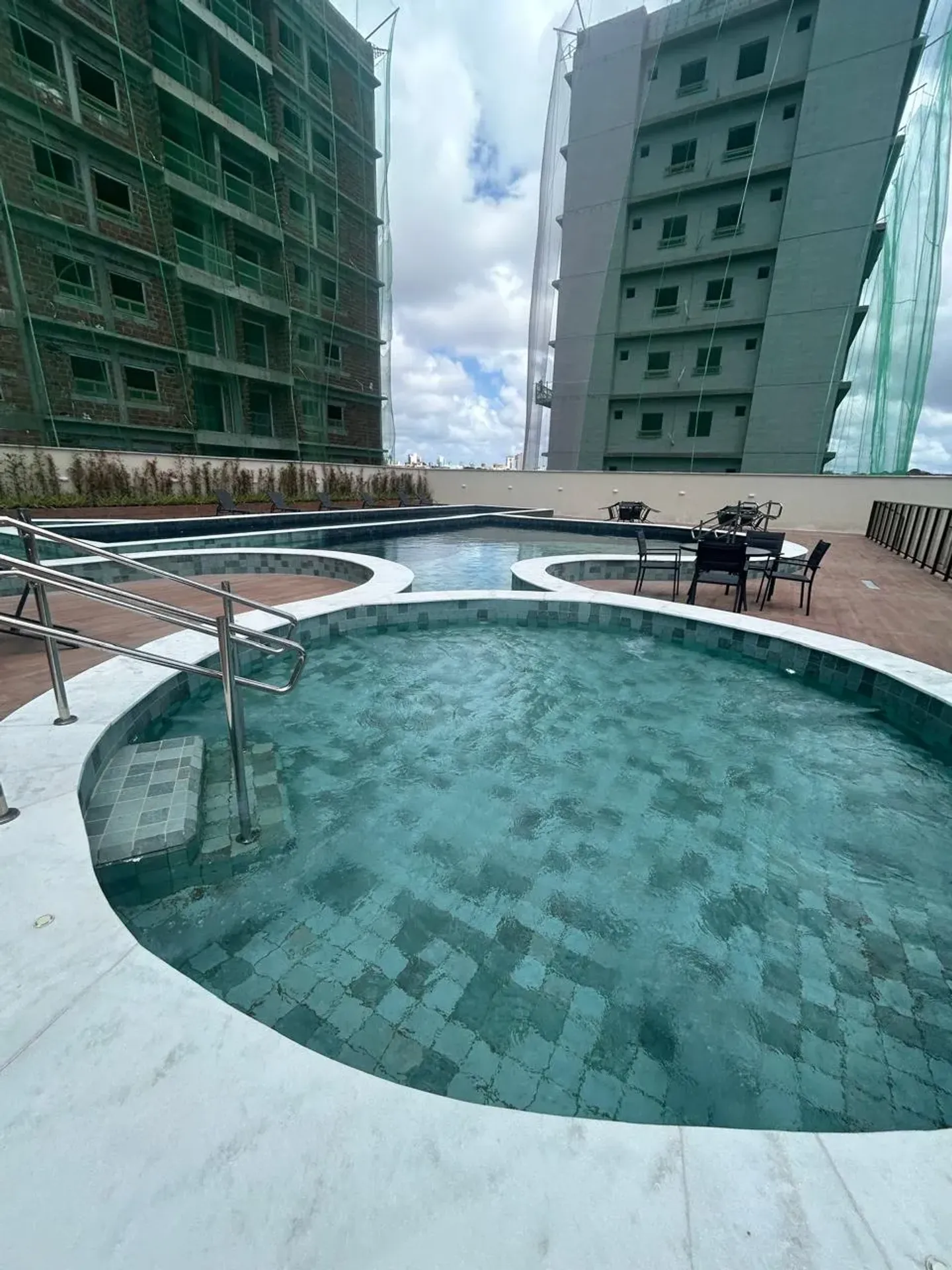 2-bedroom apartment with en-suite and 2 bathrooms — photo 22