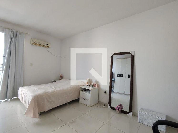 5-bedroom house with a home office — photo 11