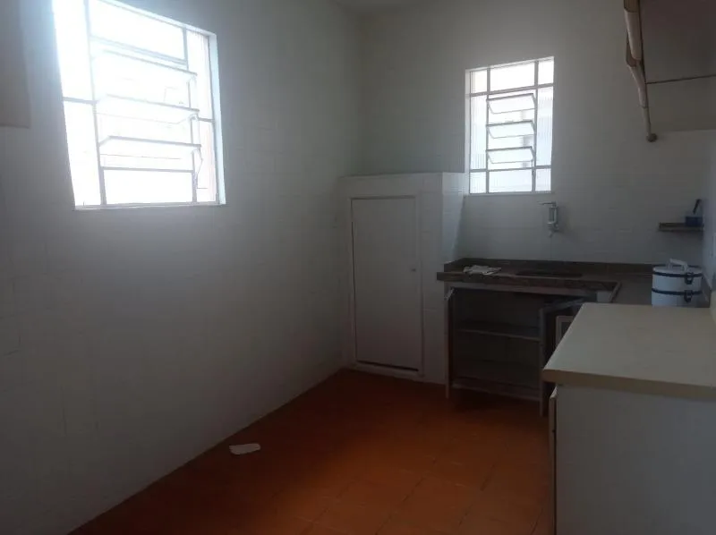 Residential house with 3 bedrooms and a balcony — photo 2