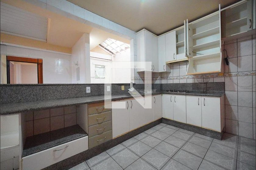 2-bedroom house with a washing machine in Florianópolis — photo 9