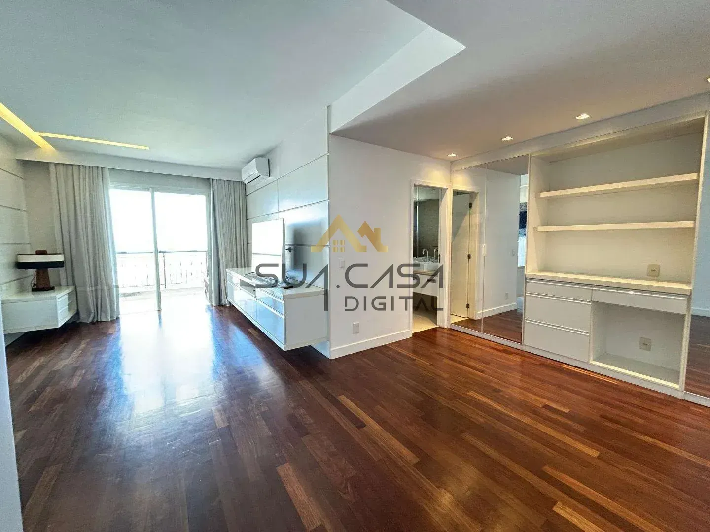 Penthouse with 4 bedrooms and an open-plan kitchen — photo 9