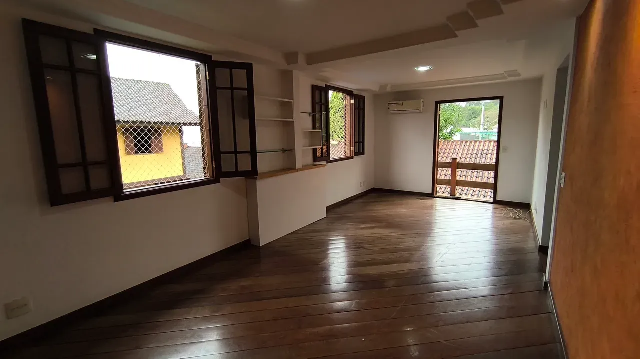 115 m² house with a grill on the balcony and a bathtub — photo 21