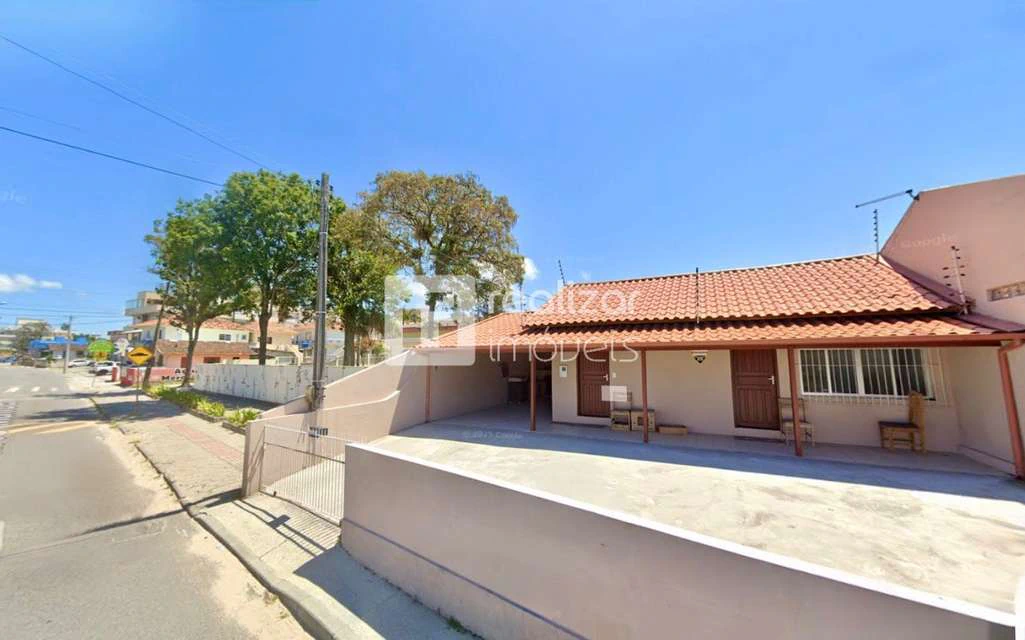 2-bedroom house with private garden and BBQ — photo 4