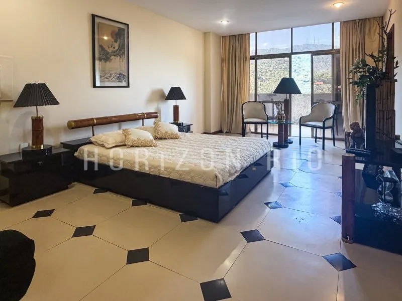 Furnished house, 800 m², with a bathtub — photo 3