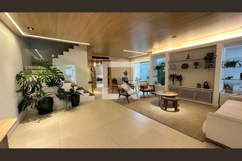 5-bedroom house with a home office — photo 25
