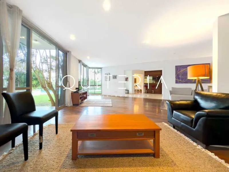 Casa mobiliada com 5 quartos e piscina ao ar livre — photo 17