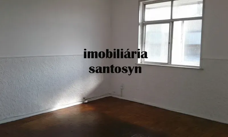90 m² apartment with 3 bedrooms and 1 bathroom