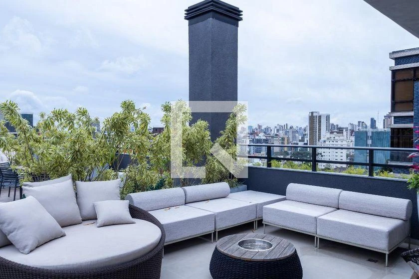 Furnished studio, 24 m², with floor-to-ceiling windows — photo 23