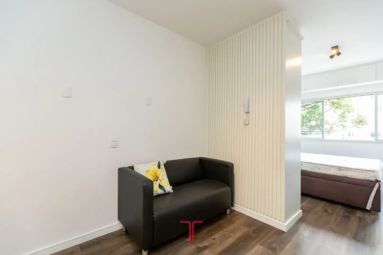 Furnished 33 m² apartment with 1 bedroom and 1 bathroom — photo 8