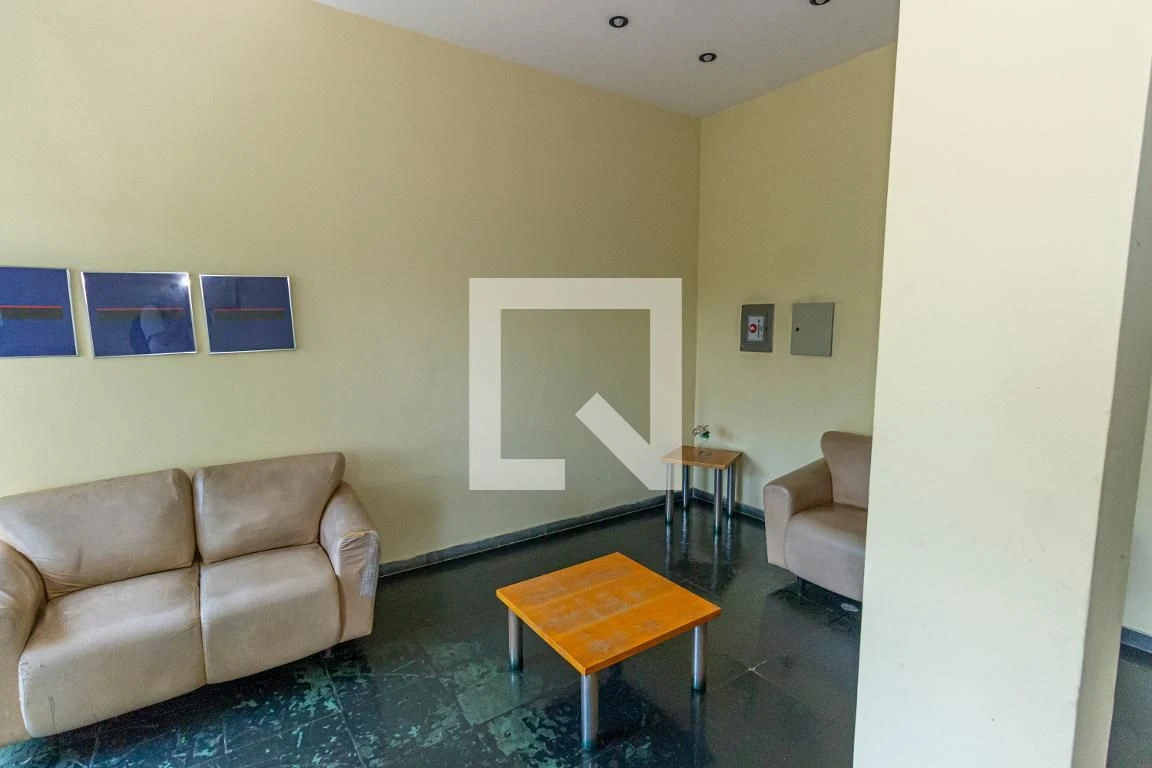 Furnished apartment with 2 bedrooms and a balcony — photo 15