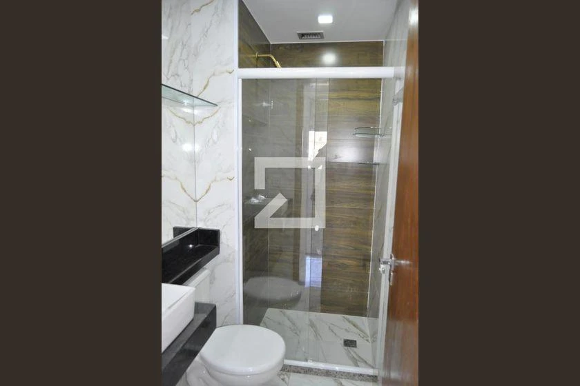 2-bedroom apartment in a building with a gym — photo 34