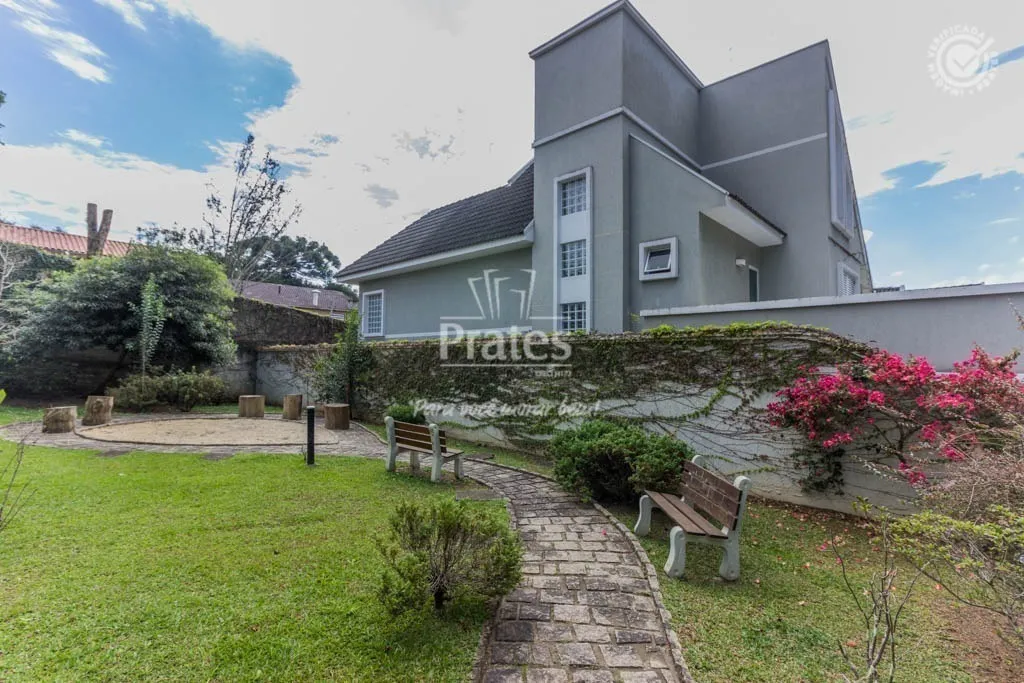 Rental house with 3 bedrooms and a private garden — photo 26