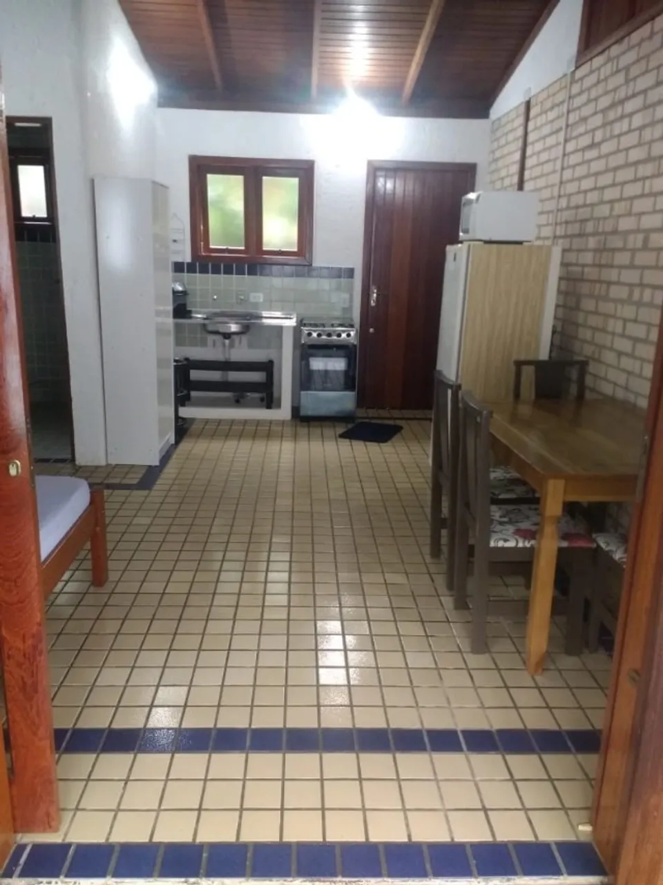 Furnished studio with a balcony, separate kitchen and parking — photo 3