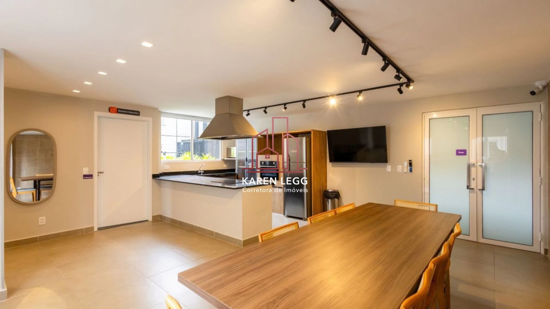 43 m² apartment with a washing machine and a home office — photo 25