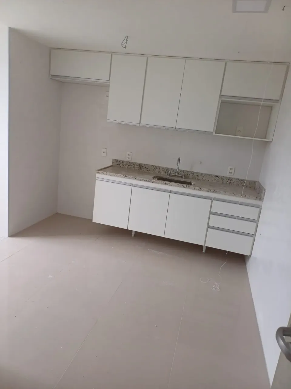 255 m² duplex-style home with 3 bedrooms and balcony grill — photo 14