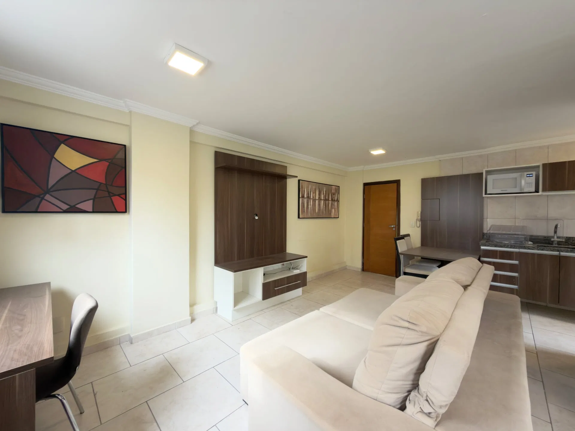 32 m² apartment with a home office and a washing machine — photo 10
