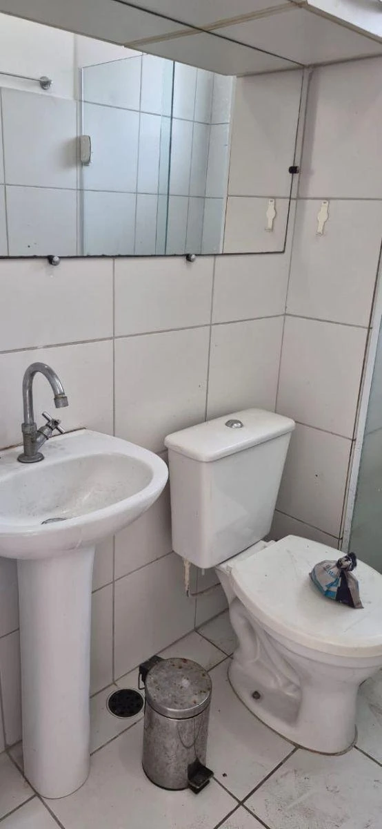 2-bedroom apartment in a building with a pool — photo 20