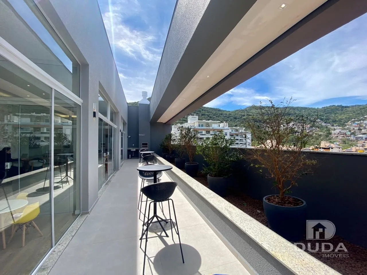 Vista a la montaña y 2 dormitorios: departamento de 72 m² — photo 40