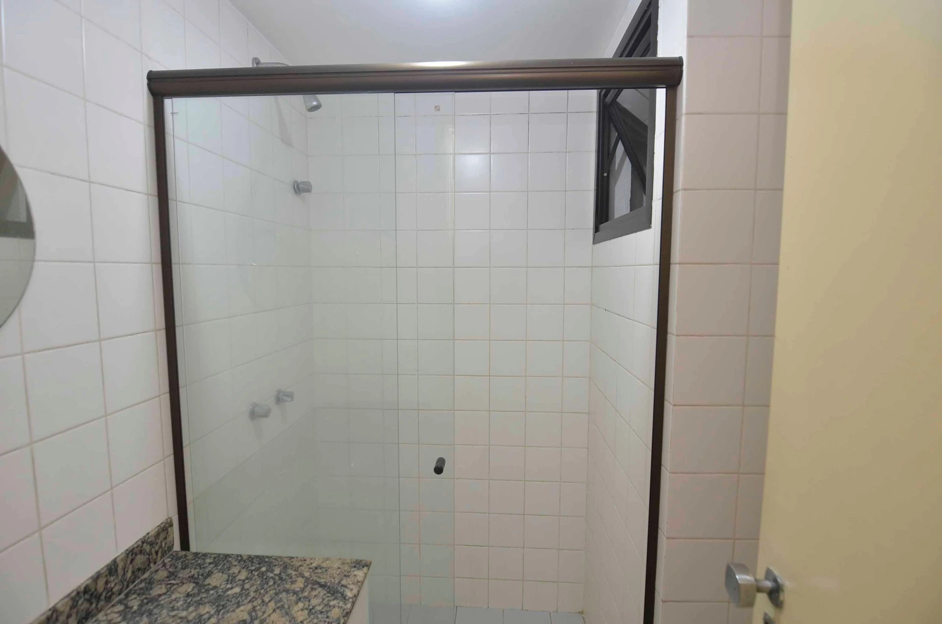 2-bedroom apartment, 1 with its own bathroom, 100 m²