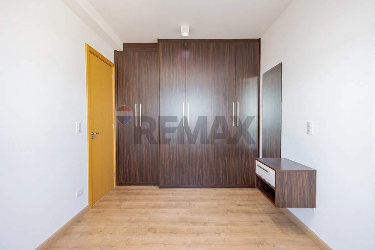 2-bedroom apartment with balcony and 2 parking spaces — photo 24