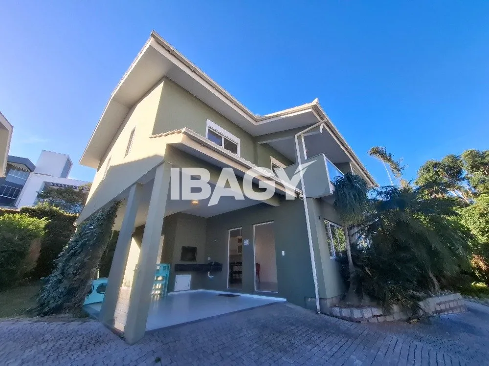 House with 3 bedrooms and 246 m², open-plan kitchen — photo 8