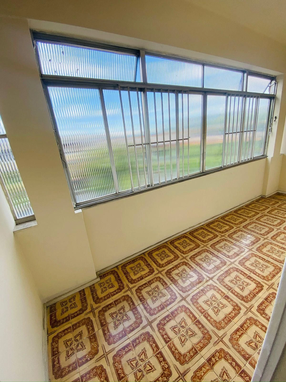 2-bedroom unfurnished apartment with 1 bathroom — photo 11