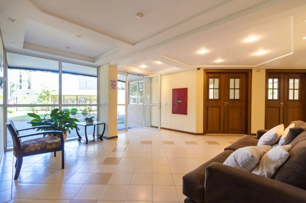 Balcony with a grill in a 2-bedroom apartment, 59 m² — photo 7