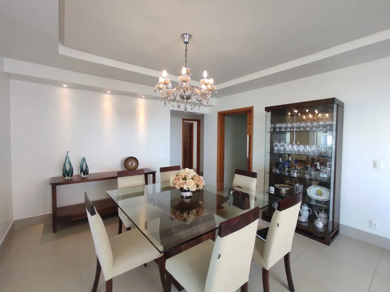 Apartment with 3 en-suite bedrooms, 4 baths and 4 parking — photo 23