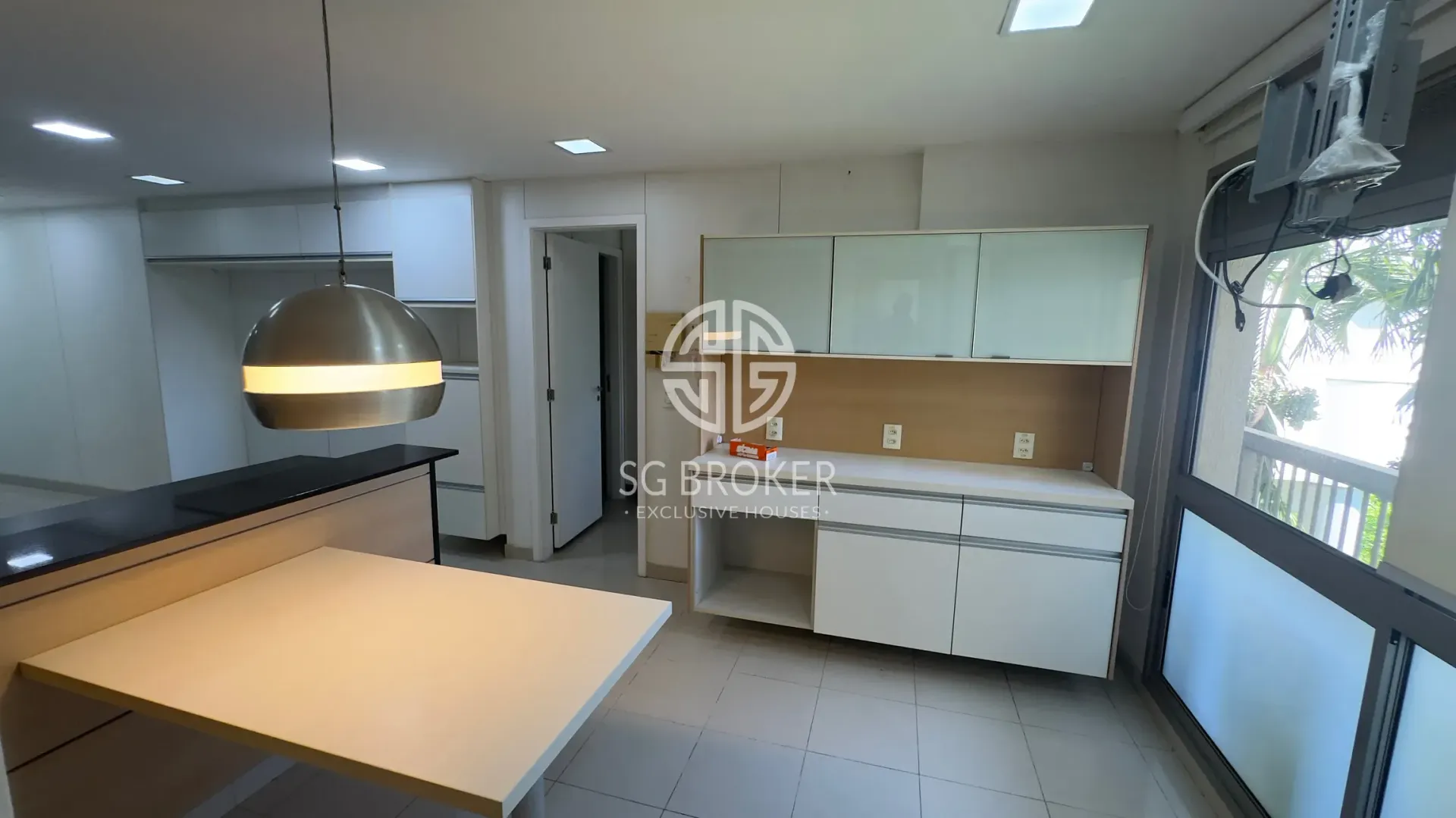 Apartamento com cozinha integrada e 4 dormitórios — photo 17