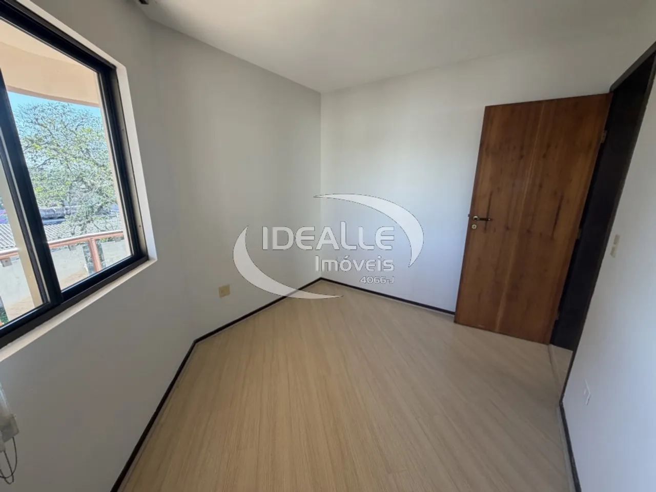 Apartment with a separate kitchen and 2 bedrooms — photo 10
