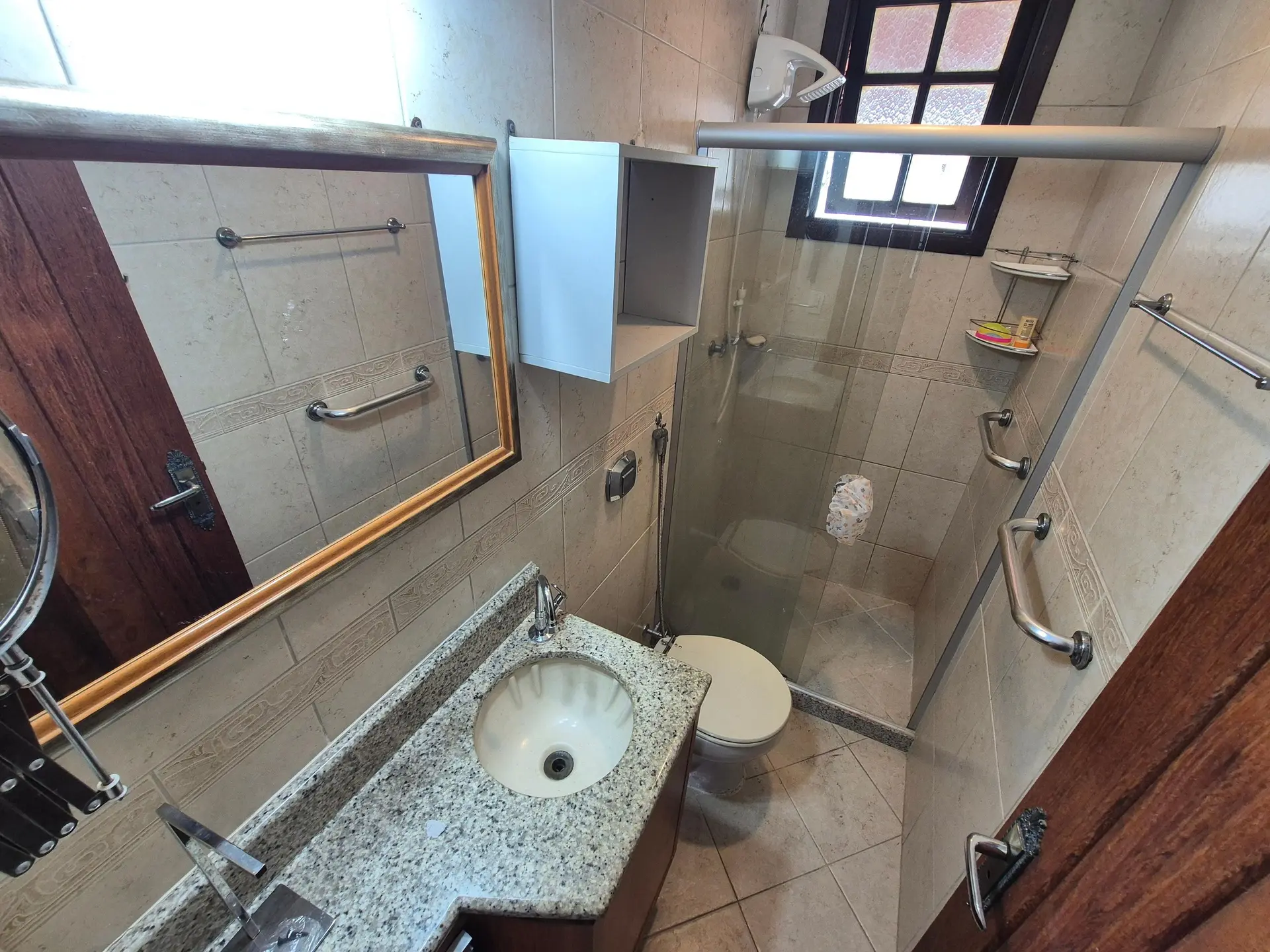 3-bedroom apartment with 1 en-suite and 3 parking spots — photo 32