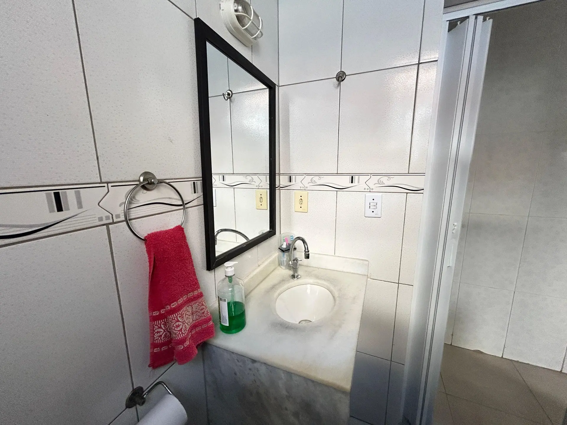 Мебльований будинок з 2 спальнями та пральною зоною — photo 32