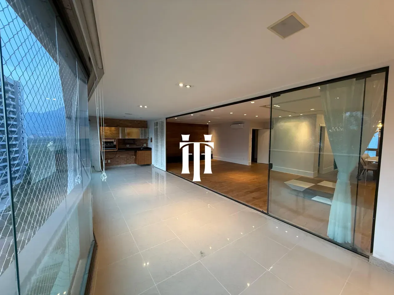 3-suite apartment with 234 m² and an open-plan kitchen — photo 6