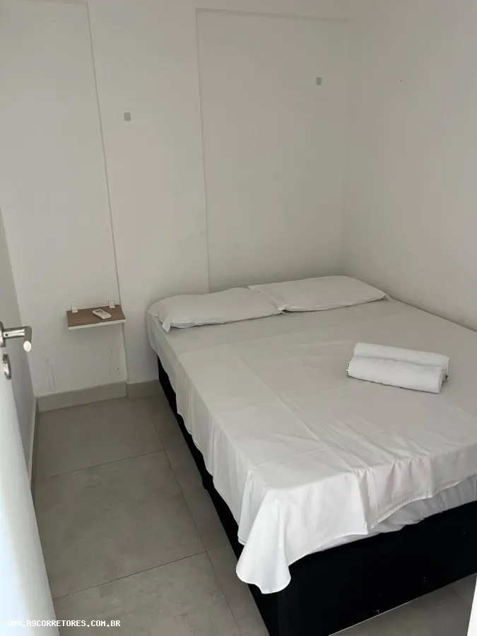 Квартира з 2 спальнями, кухня americana та балкон — photo 3